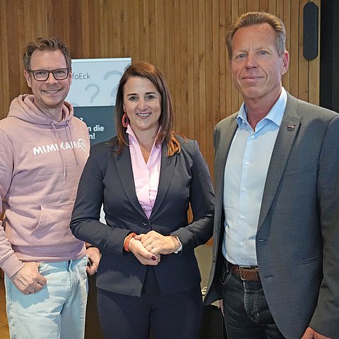 � Land Tirol Zwischen Feed und Fact: Jugendforum zum Thema „Fake News“ in Kufstein