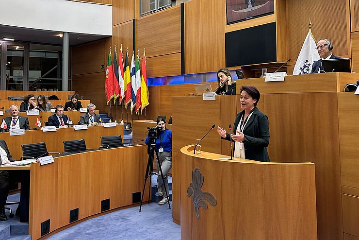 Präsidentin Ledl-Rossmann unterstrich in ihrer Rede den verbindenden Charakter des Dreier-Landtages in einem vereinten Europa der Regionen.