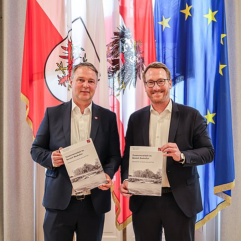 � Land Tirol/Wurnig Bund und Land Tirol stärken Zusammenarbeit für die Baukultur