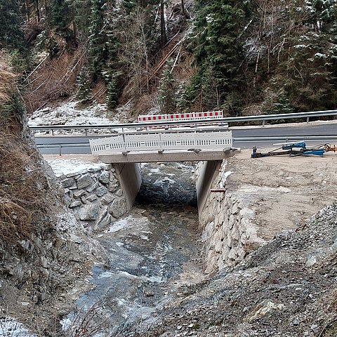 Aufnahme der neuen Brücke