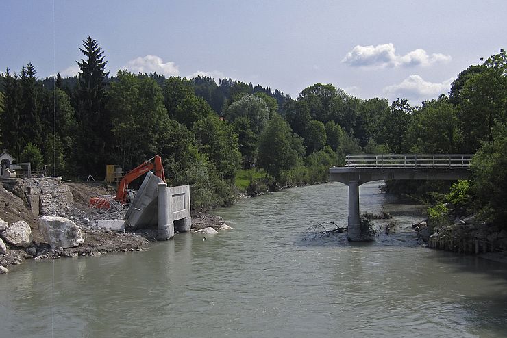 Abriss der alten Hüttwirtsbrücke 12.07.2013