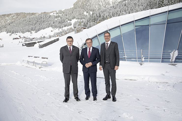 Die drei Landeshauptleute der Europaregion Tirol-Südtirol-Trentino (v.li.): LH Maurizio Fugatti (Trentino), LH Günther Platter und LH Arno Kompatscher (Südtirol). 