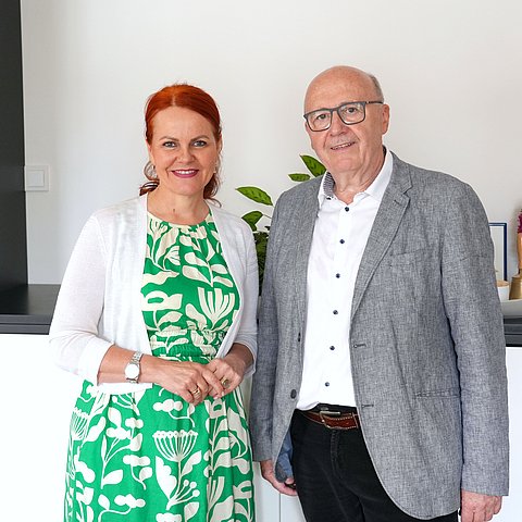 LRin Cornelia Hagele und Landrat Martin Neumeyer