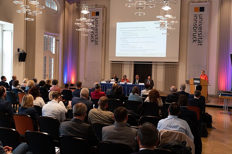 © Maximilian Oswald, Landtagsdirektion Aula der Universität Innsbruck