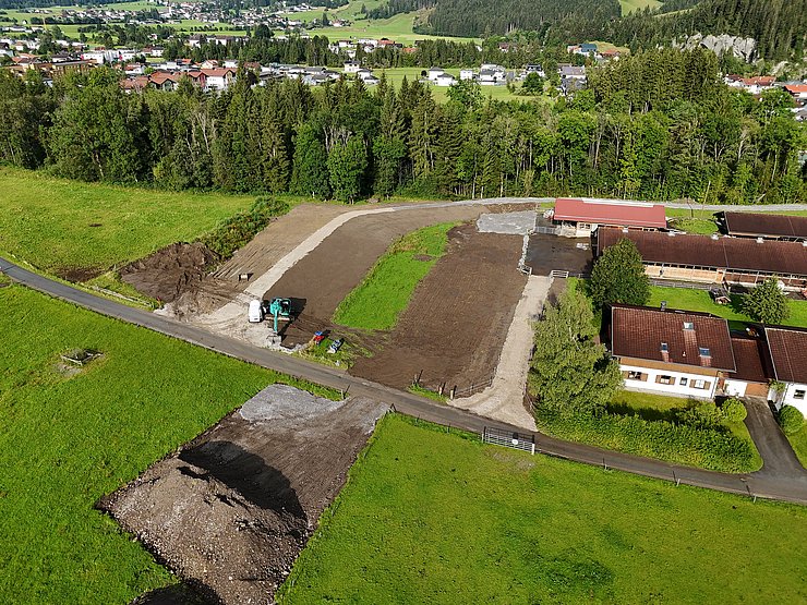 Dammschüttung am Polder Süd