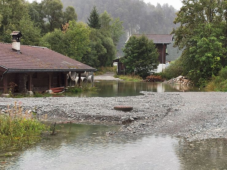 Lech Hochwasser vom 28.08.2023 (ca.3 jähriges Hochwasser) - Land unter, ein Baustellenbetrieb war nicht mehr möglich.