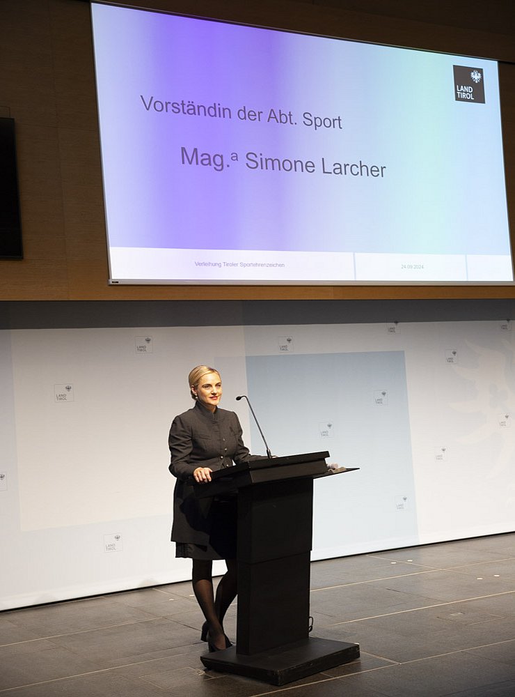 Festakt Verleihung Tiroler Sportehrenzeichen 24. September 2024 - Ansprache Abteilungsvorständin Simone Larcher