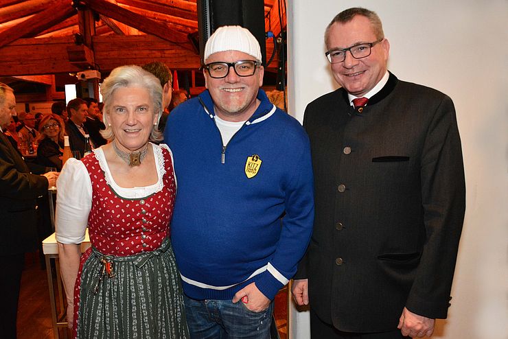 Auch DJ Ötzi war beim Empfang des Landes - im Bild mit Signe Reisch und LR Johannes Tratter.