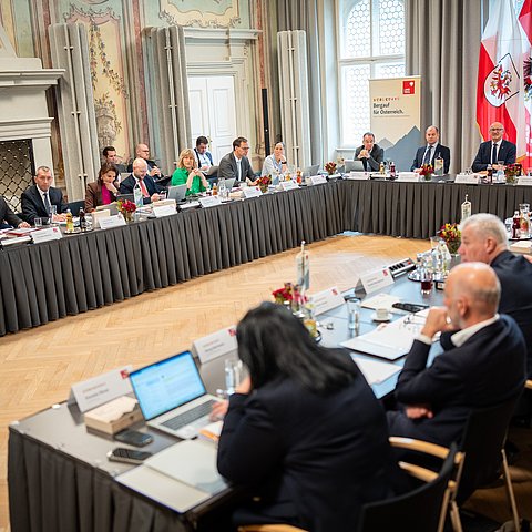 � Land Tirol/Jovanovic FinanzreferentInnen tagten in Tirol