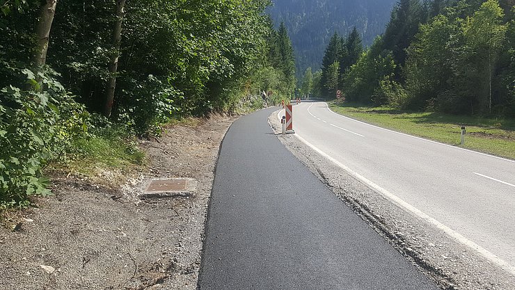 Wiederinstandgesetzter Gehweg