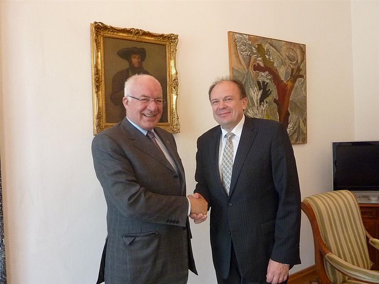 LTP van Staa mit dem Botschafter von Belarus Valery Voronetsky