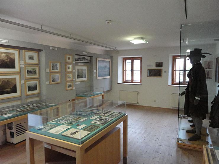 Blick in die Ausstellung im "Museum St. Johann in Tirol"