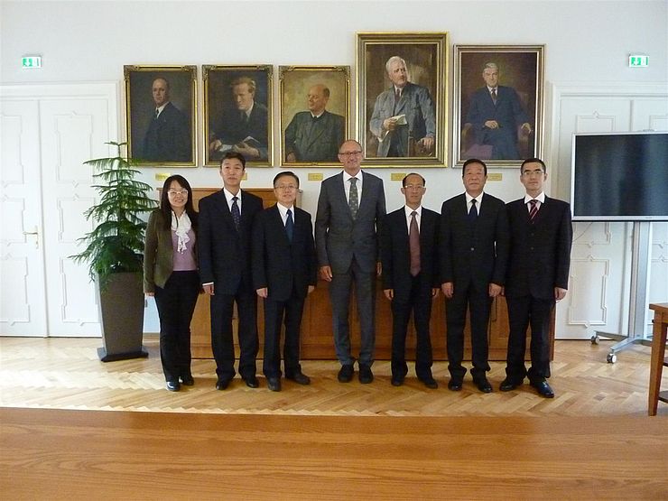 v.l. Landtagsvizepräsident Mattle und die Delegation aus Hebei