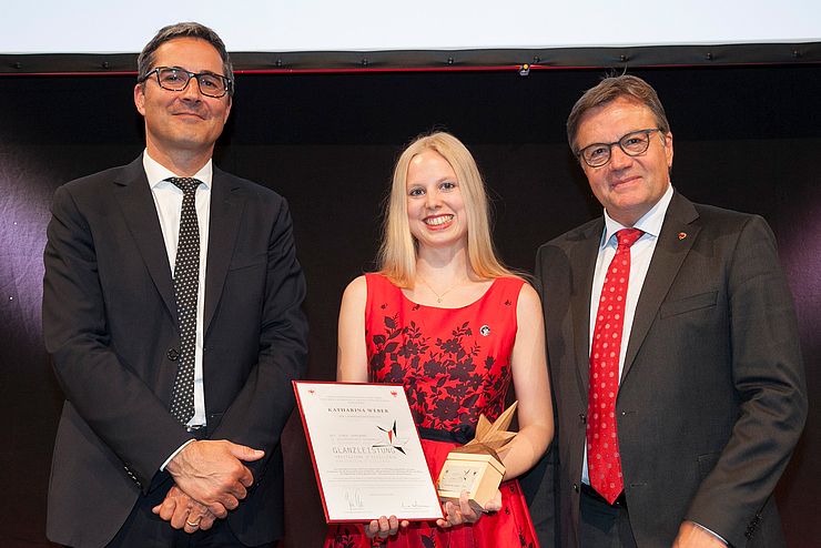 Auszeichnung für Katharina Weber (Evangelische Jugend Salzburg-Tirol).