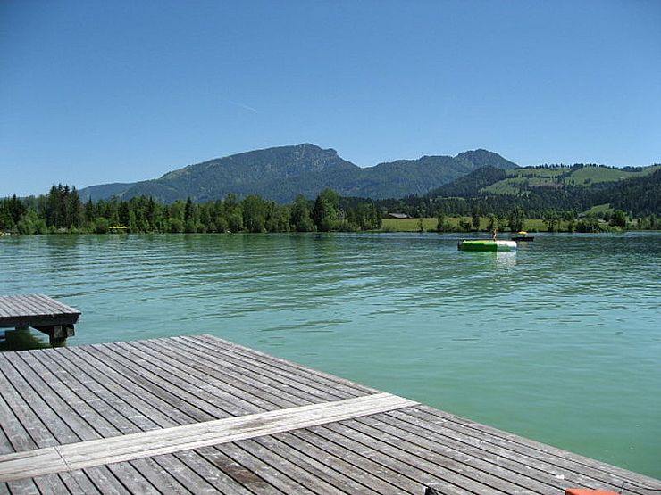 Die Tiroler Badeseen, im Bild der Walchsee, weisen erneut ausgezeichnete Wasserqualität auf.