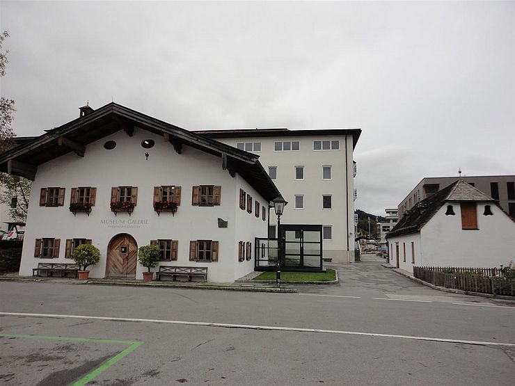 Außenansicht des "Museum St. Johann in Tirol"