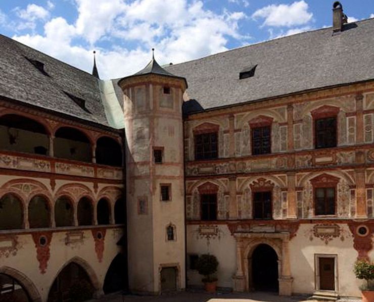 Innenhof von "Schloss Tratzberg"