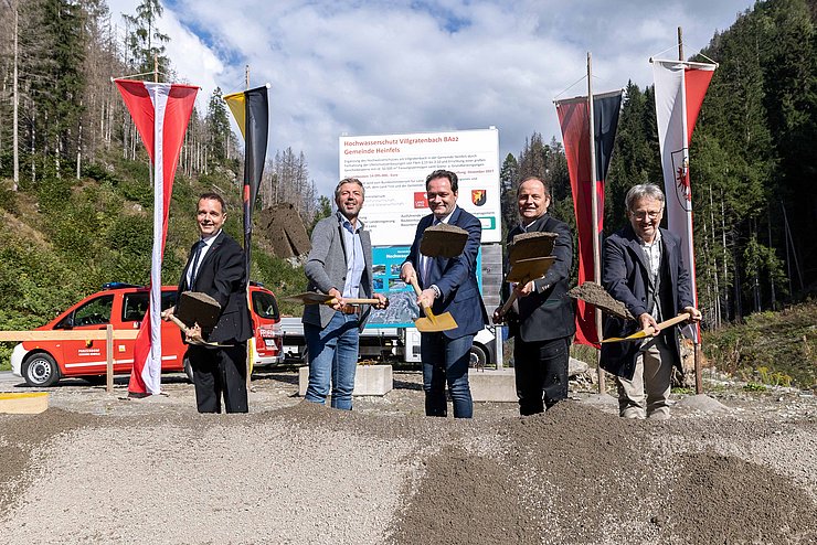 THEMENBILD, Spatenstich Hochwasserschutz Villgratenbach in Heinfels