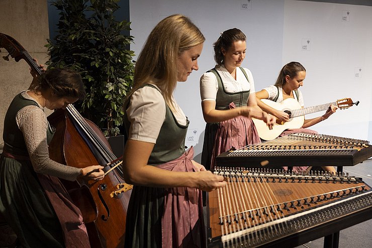 Impressionen Festakt Verleihung Tiroler Sportehrenzeichen 24. September 2024, Die Vielsaitigen