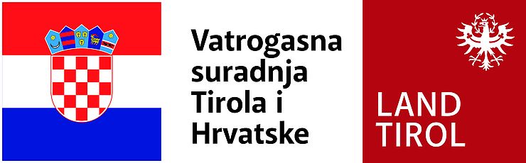 Das Logo: links die kroatische Fahne, in der Mitte der Text "Vatrogasna suradnja Tirola i Hrvatske", rechts das Land Tirol Logo