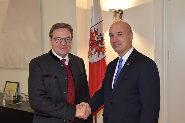 LH Günther Platter und Gerhard Seier, Landesvorsitzender GÖD Tirol: