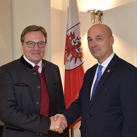 LH Günther Platter und Gerhard Seier, Landesvorsitzender GÖD Tirol: